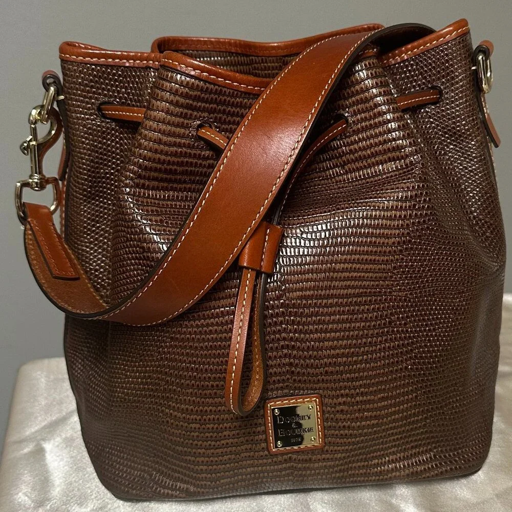 Embossed Lizard Drawstring - Picture 4 of 15